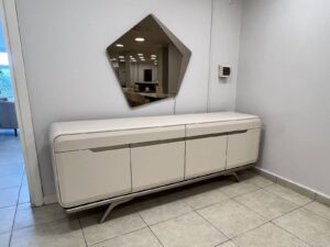 Duru maxi yemek odası konsol açılı görünüm