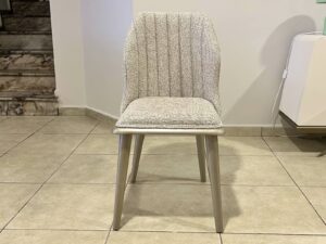 Gucci sandalye ön açıdan görünüş